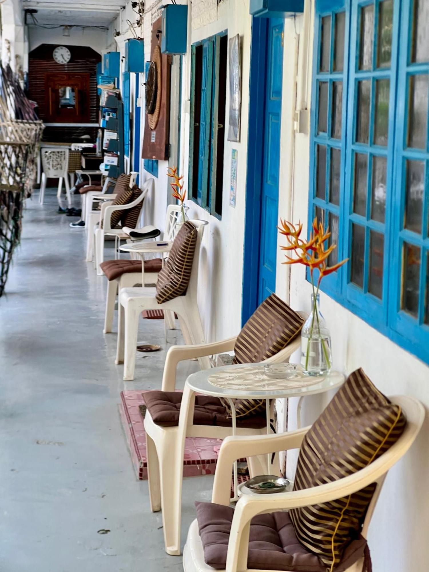 Dar Yasmine Motel Pantai Cenang  Exteriör bild